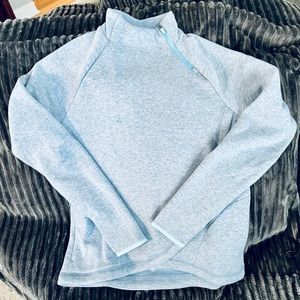 Athleta Girls sweatshirt. Soft fleece lining. Never worn. Size XL (14)